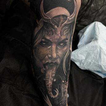 Tatouage horreur Québec