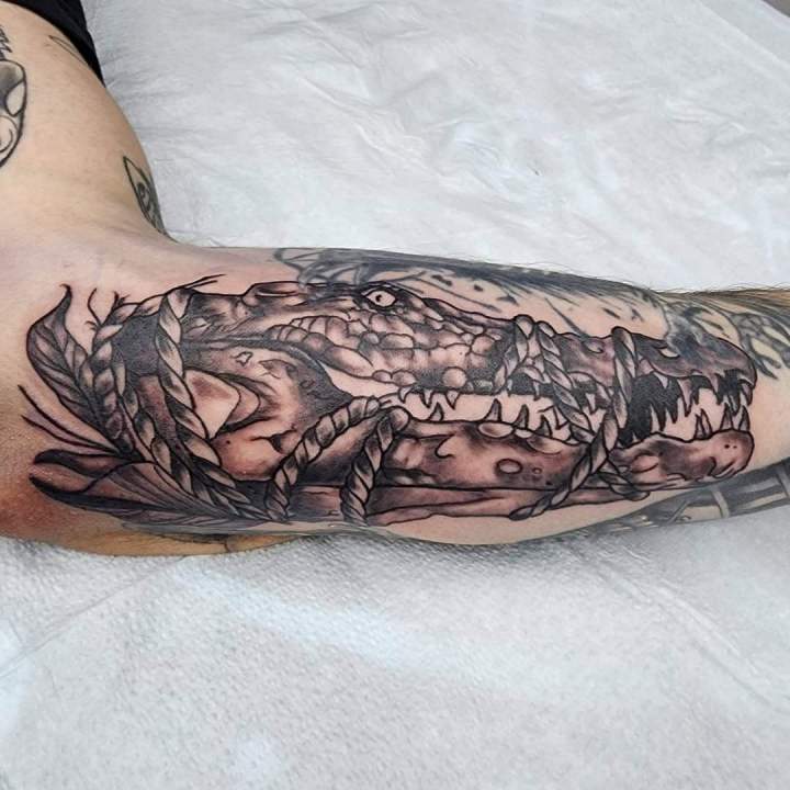 Tatouage alligator Québec