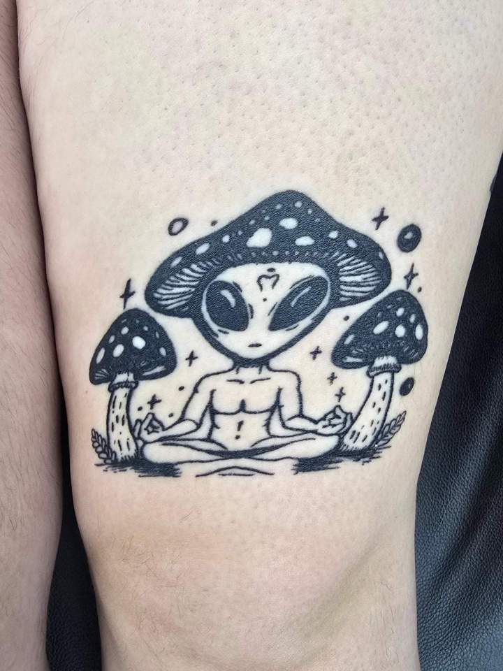 Tatouage ovni Québec