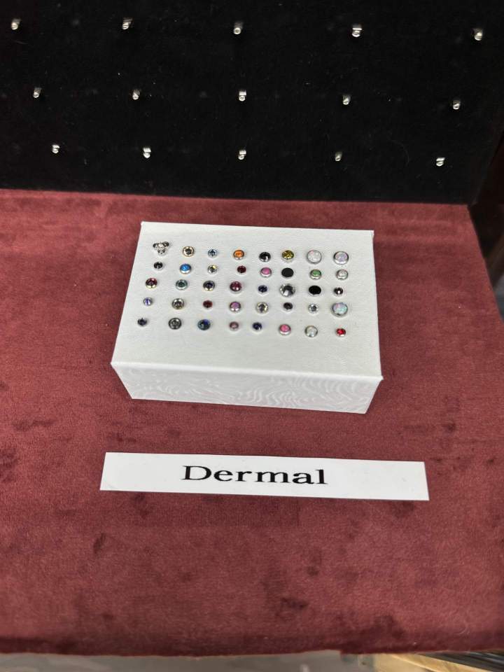 Bijoux dermal Québec